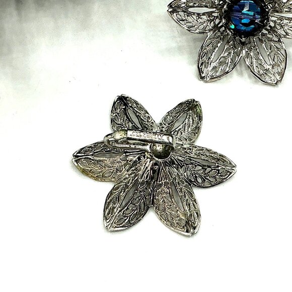 Vintage Silver Filigree Flower Brooch With Blue Iridescent Crystal by Celebrity - Picture 2 of 5